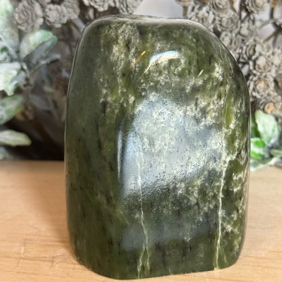 Nephrite Jade Freeform - Picture 8 of 9